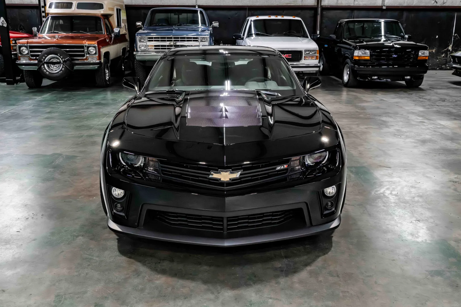 12_2012-Chevrolet-Camaro ZL1-Black-8002428.jpg